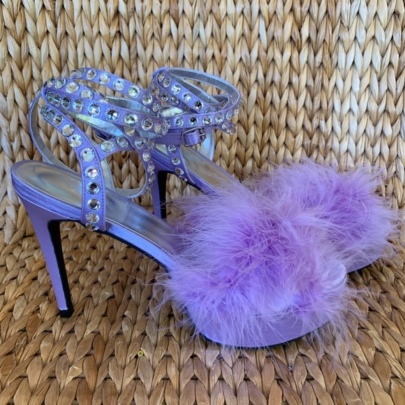 NIB Sugar Thrillz Lilac Satin Ankle Wrap Platforms - Picture 4 of 8